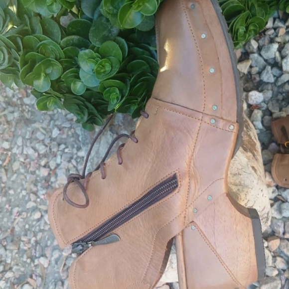 Womens Sergio Tomani Leather Lace Up Ankle Boots Size 9 (40) - Picture 3 of 5